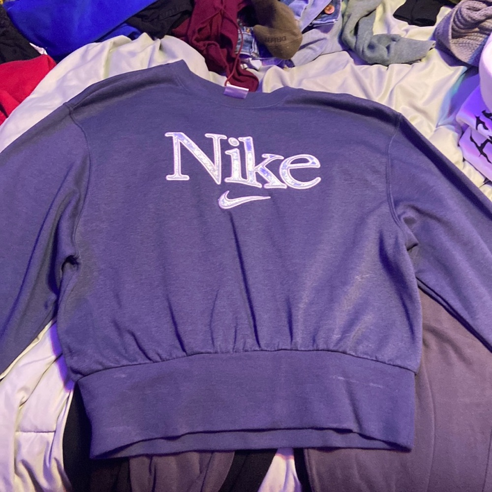 nike, medium